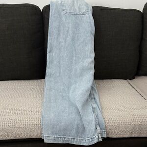 GAP Women's Relaxed Fit Jeans in Light Denim